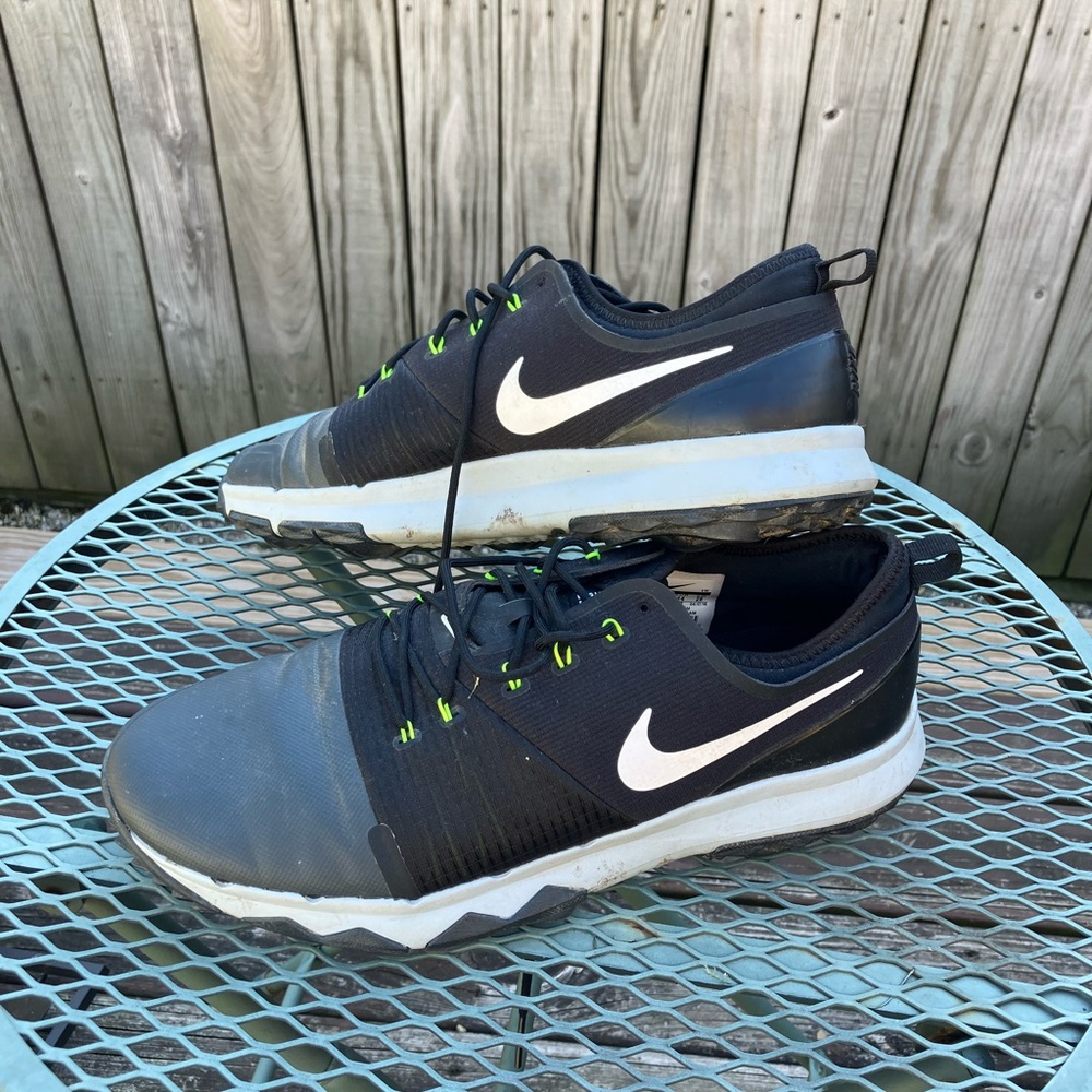 Nike golf shoe